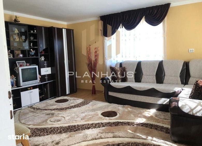 Casă cu 3 camere cu Teren 2700 Mp în Băsești