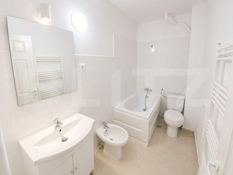 Apartament cu 3 camere semidecomandat în Baciu