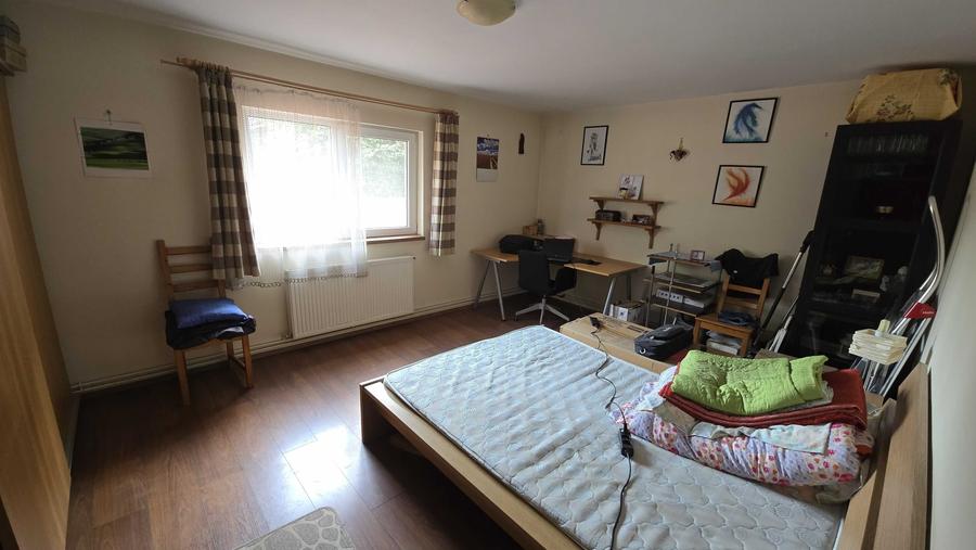 Casă cu 4 camere în Clinceni