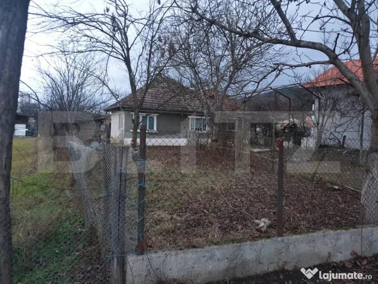 Teren 1.400 mp cu utilita?i la strada, ideal pentru casa - 1