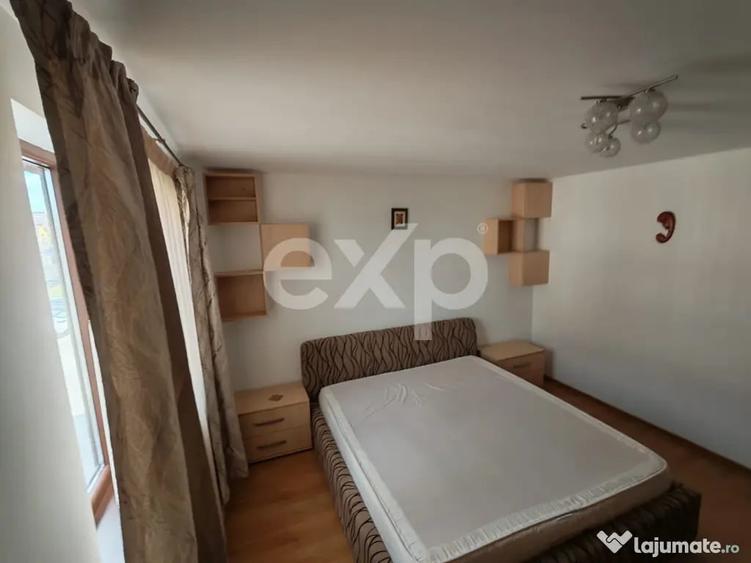 Apartament cu 3 camere decomandat în Tractorul
