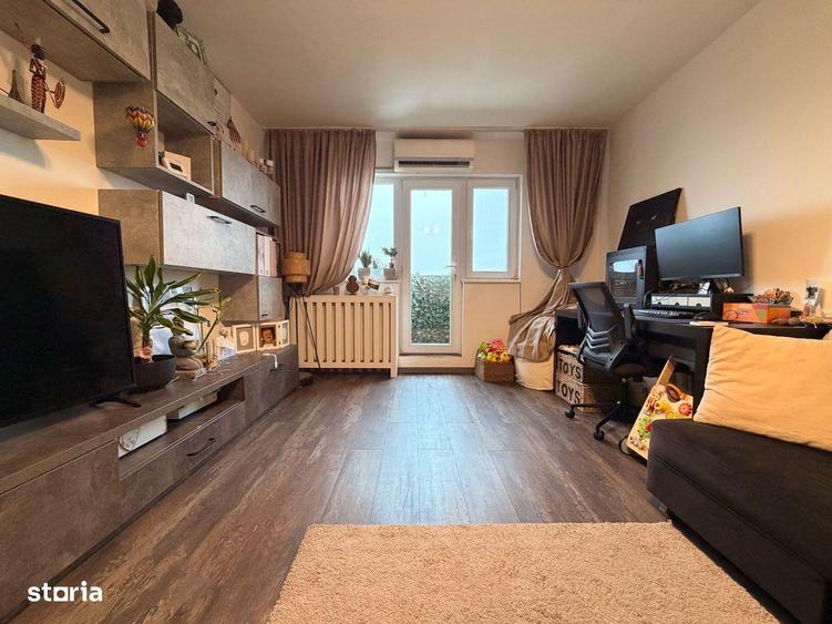 Apartament cu 2 camere în Apărătorii Patriei — fotografia 1