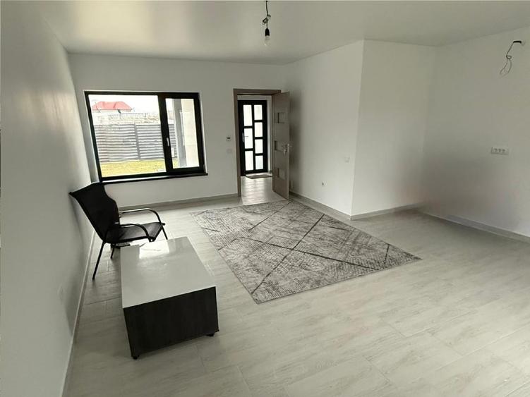 Casă individuală cu 3 camere cu Teren 580 Mp în Vasile Alecsandri