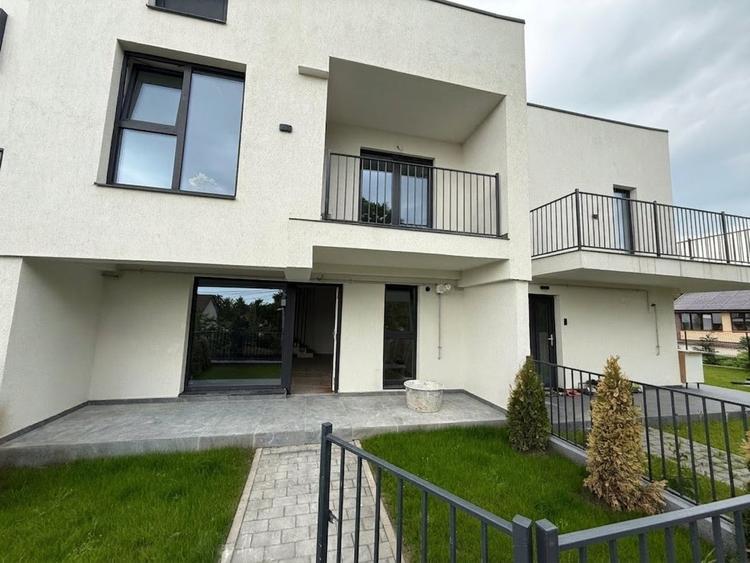 Casă cu 3 camere cu Canalizare în Popas Păcurari