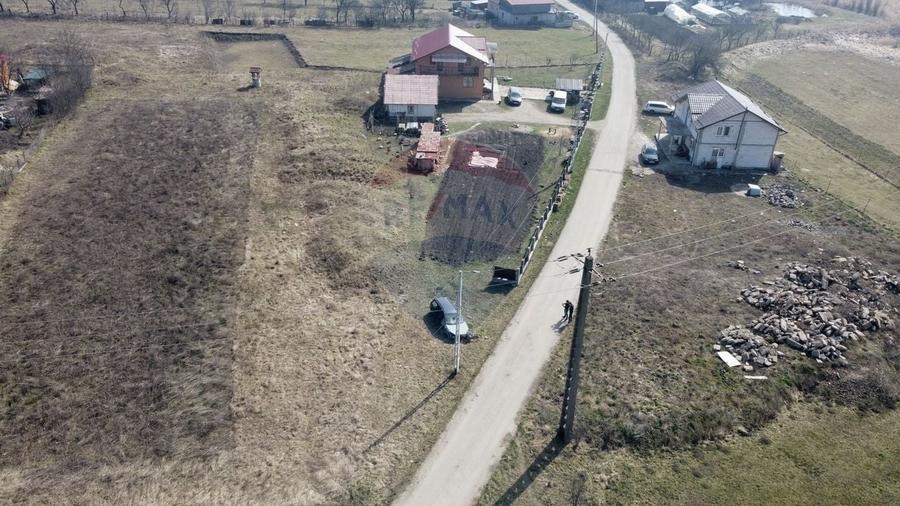 Teren Construcții intravilan de 3041 mp, în Aghireșu-Fabrici