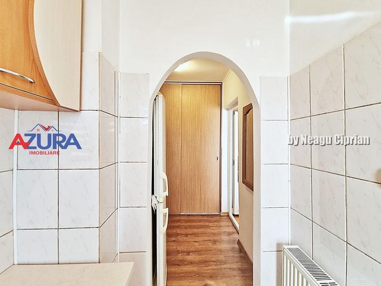 Apartament cu 2 camere semidecomandat, mobilat în Trivale