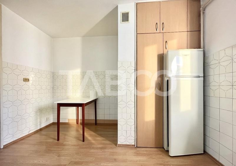 Apartament cu 3 camere decomandat în Grigorescu