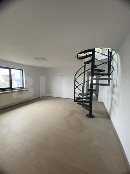 Apartament cu 3 camere semidecomandat în Ițcani