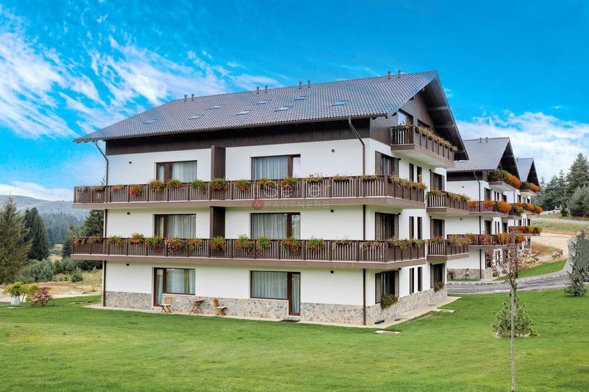 Apartament cu 2 camere decomandat, mobilat în Poiana Brașov