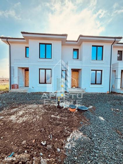 Casă cu 3 camere cu Teren 170000 Mp în Central