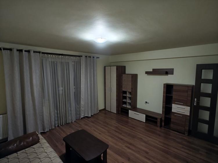 Garsonieră decomandată în Florești