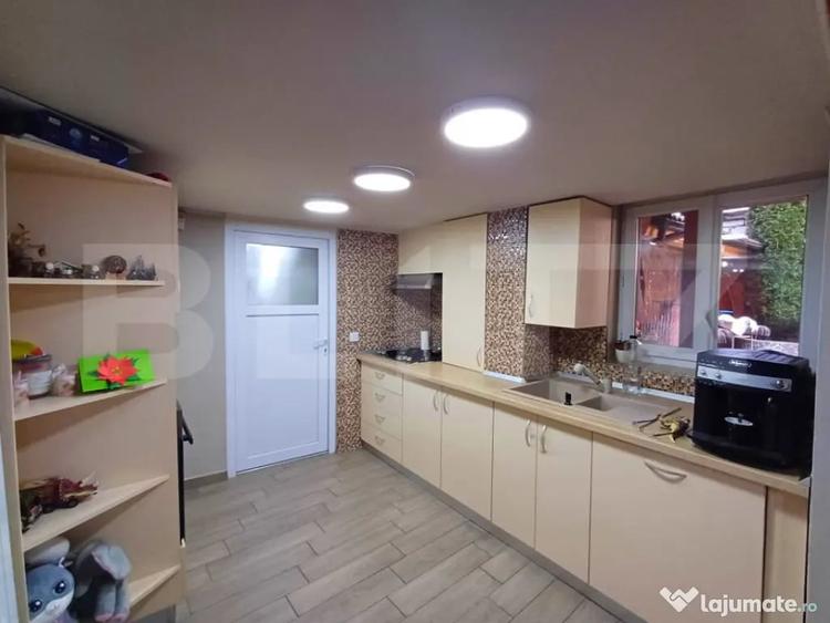 Casă cu 4 camere cu Teren 270 Mp în Central