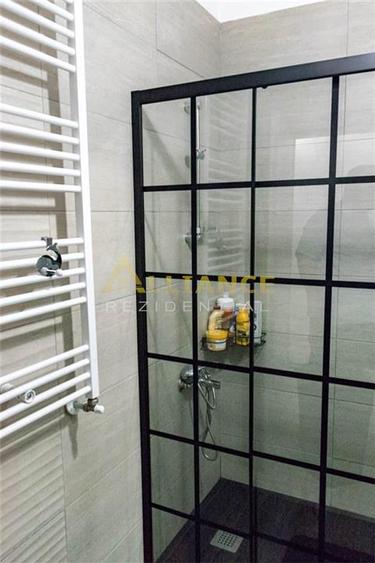 Apartament cu 2 camere decomandat în Metalurgiei