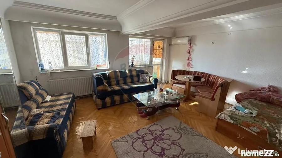 Apartament cu 4 camere decomandat în Ultracentral