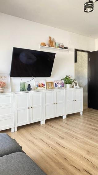 Apartament cu 3 camere decomandat, mobilat în Tractorul