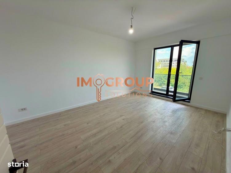 Apartament cu 3 camere decomandat în Voinești