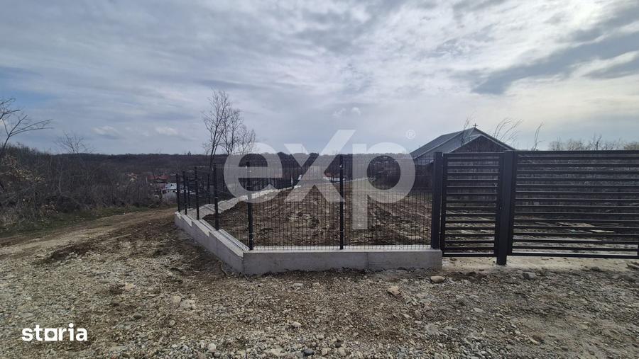 Teren de 1500 mp, în Albota