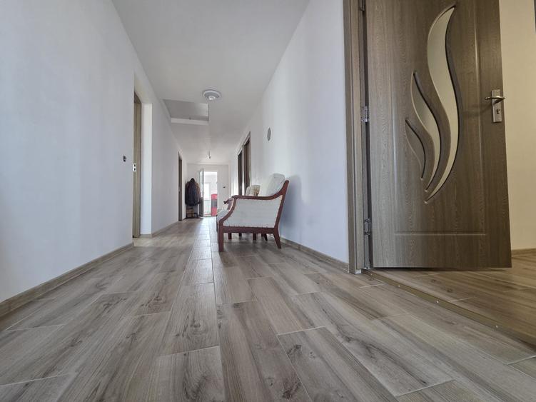 Casă cu 3 camere cu Teren 1259 Mp în Mihail Kogălniceanu