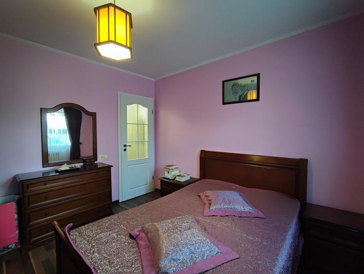 Apartament cu 3 camere decomandat în Inel I