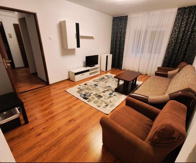 Apartament cu 2 camere decomandat în Uiasca