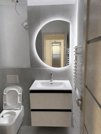 Apartament cu 3 camere decomandat în Dâmbovița