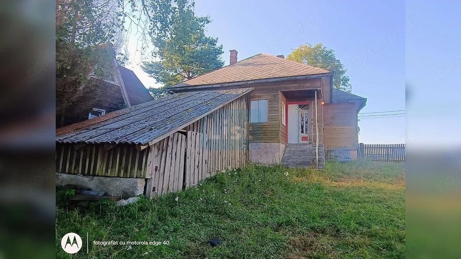 Casă cu 2 camere cu Teren 800 Mp în Beliș