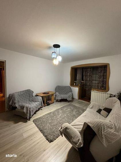 Apartament 3 camere semidecomandatandat etaj.3 - 4