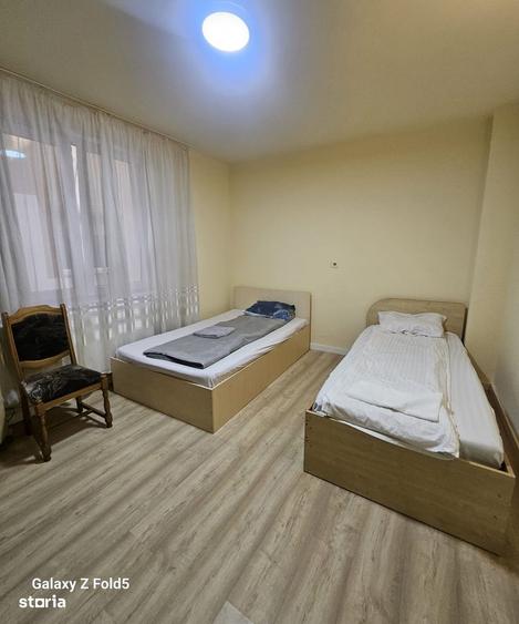 Apartament cu 4 camere decomandat în Central