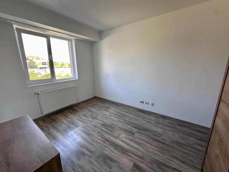 Apartament cu 2 camere decomandat în Berceni