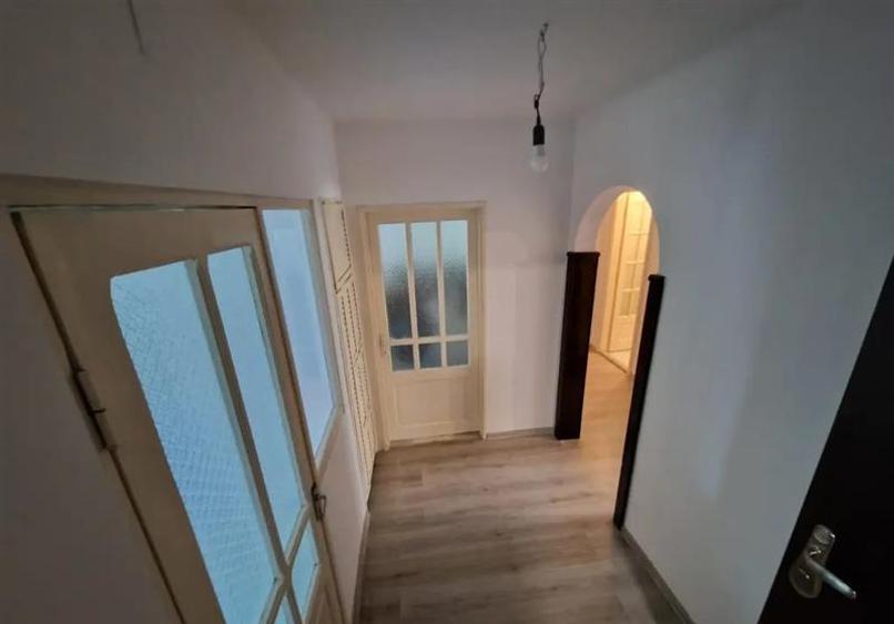 Vanzare apartament 3 camere decomandat Manastur zona Capat Primaverii, Cluj-Napo - 1