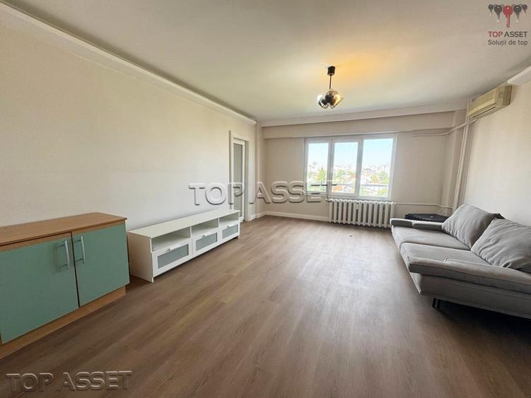 Apartament cu 3 camere decomandat în Muncii