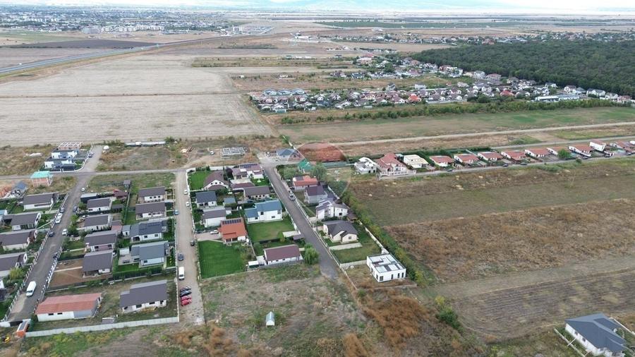 Teren Construcții intravilan de 591 mp, în Vânători