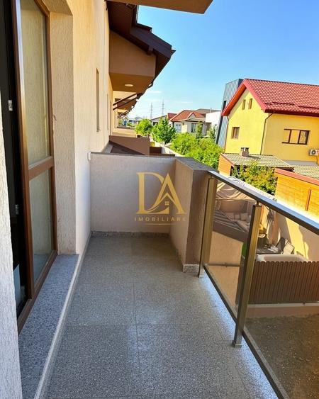 Casă cu 4 camere decomandat cu Canalizare în Dobroești