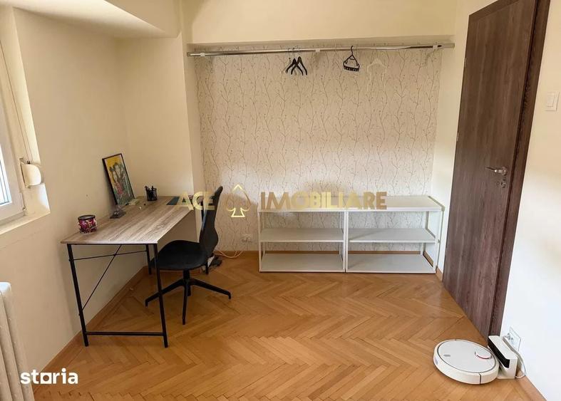 Apartament cu 3 camere în Centrul Istoric