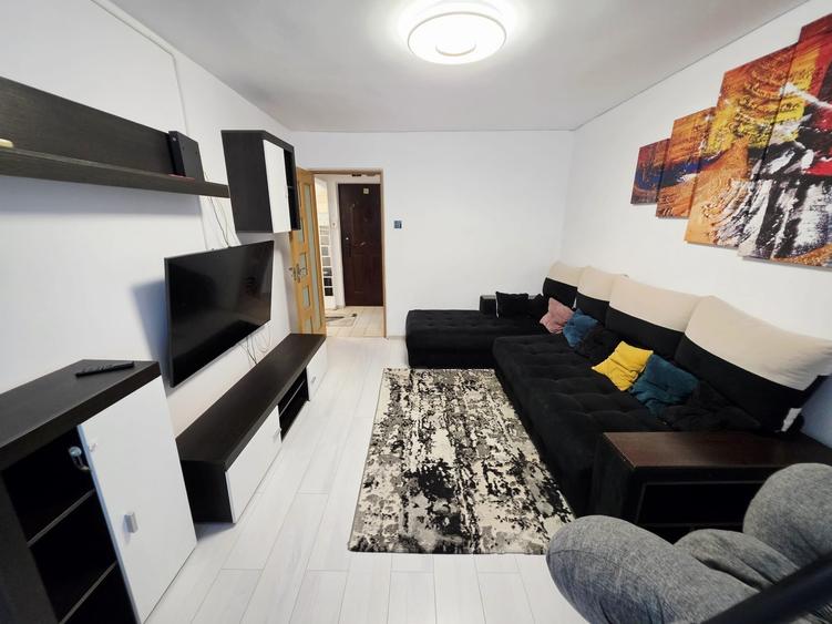 Apartament cu 3 camere decomandat în Baraolt