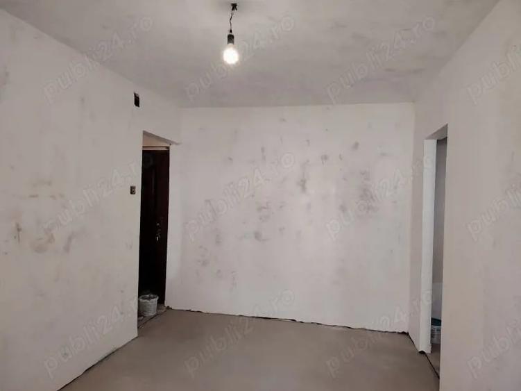 Apartament cu 2 camere semidecomandat în Petros