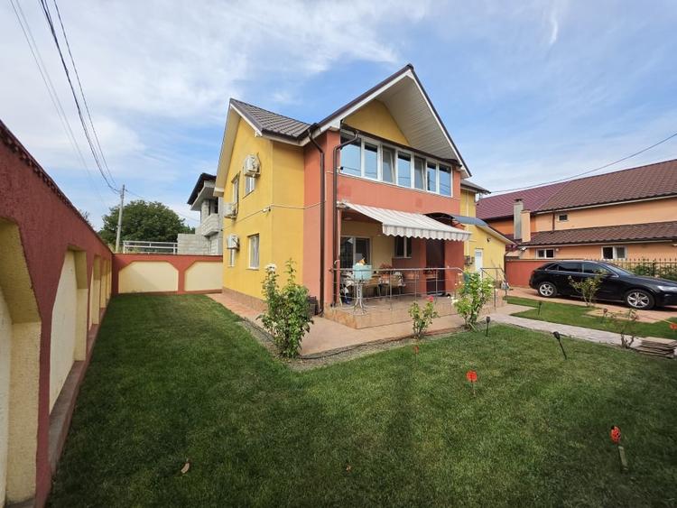 Casă individuală cu 4 camere cu Canalizare în Valu lui Traian