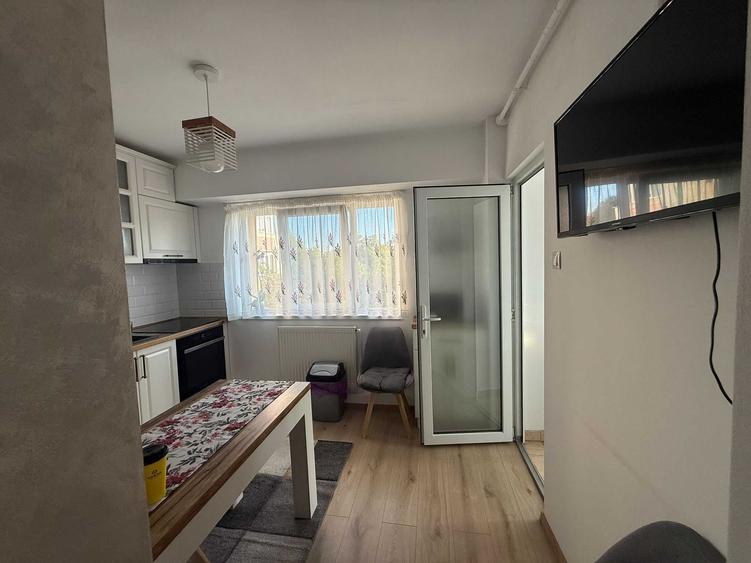 Apartament cu 2 camere decomandat în Între Lacuri