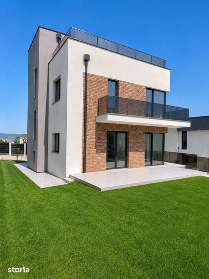 Casă cu 6 camere cu Teren 450 Mp în Apahida