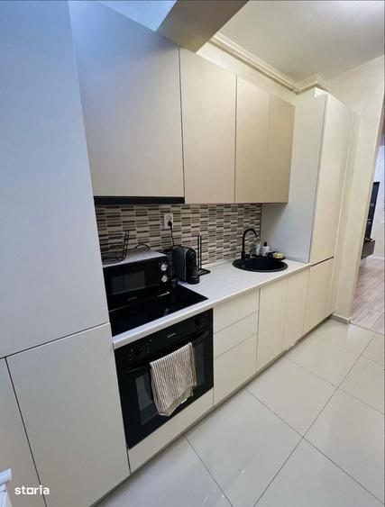 Apartament cu 2 camere decomandat în Roșu