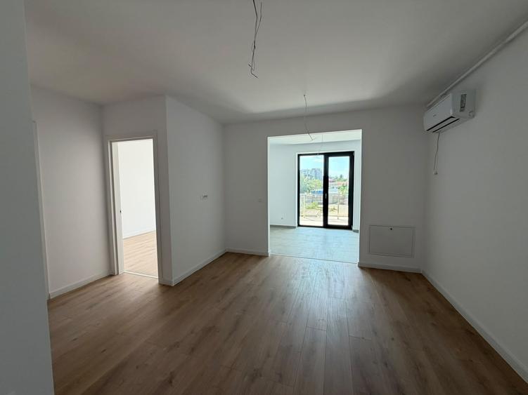 Apartament cu 2 camere decomandat în Theodor Pallady