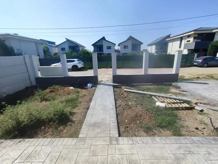 Casă cu 5 camere cu Teren 400 Mp în Tunari