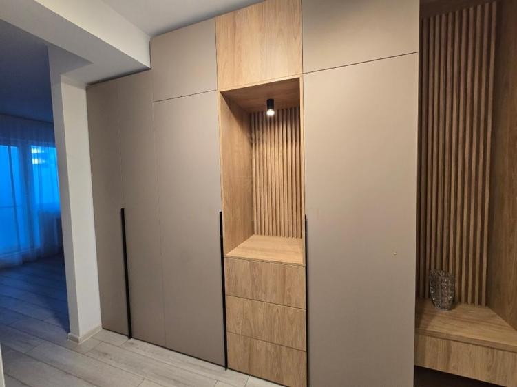 Apartament cu 2 camere decomandat, mobilat în Uverturii