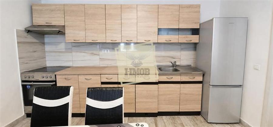 Apartament cu 3 camere semidecomandat, mobilat în Turnișor
