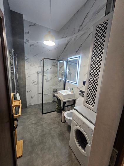 Apartament cu 2 camere decomandat în Independenței