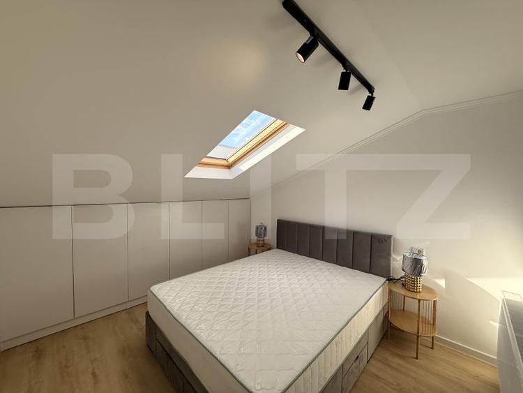 Duplex cu 6 camere cu Canalizare în Romanești