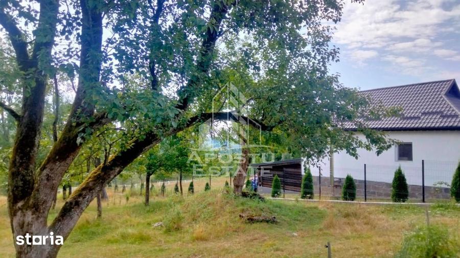 Teren de 1520 mp, în Almaș