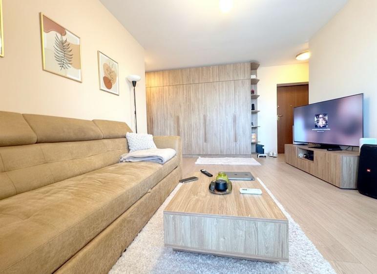 Apartament cu 2 camere semidecomandat, mobilat în Soarelui