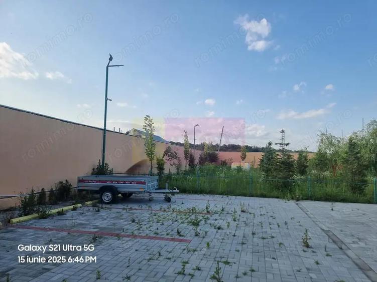 Casă cu 10 camere cu Canalizare în Teișori