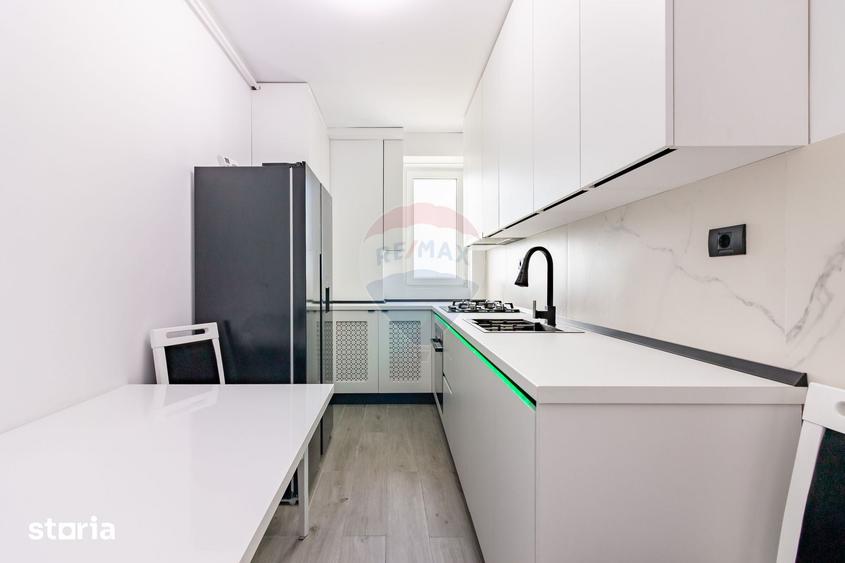 Apartament cu 2 camere decomandat în Central